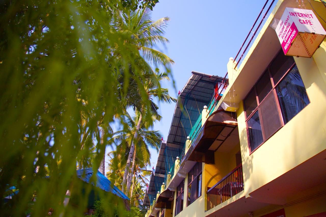 Panchavadi Ayurvedic Beach Resort Varkala Esterno foto