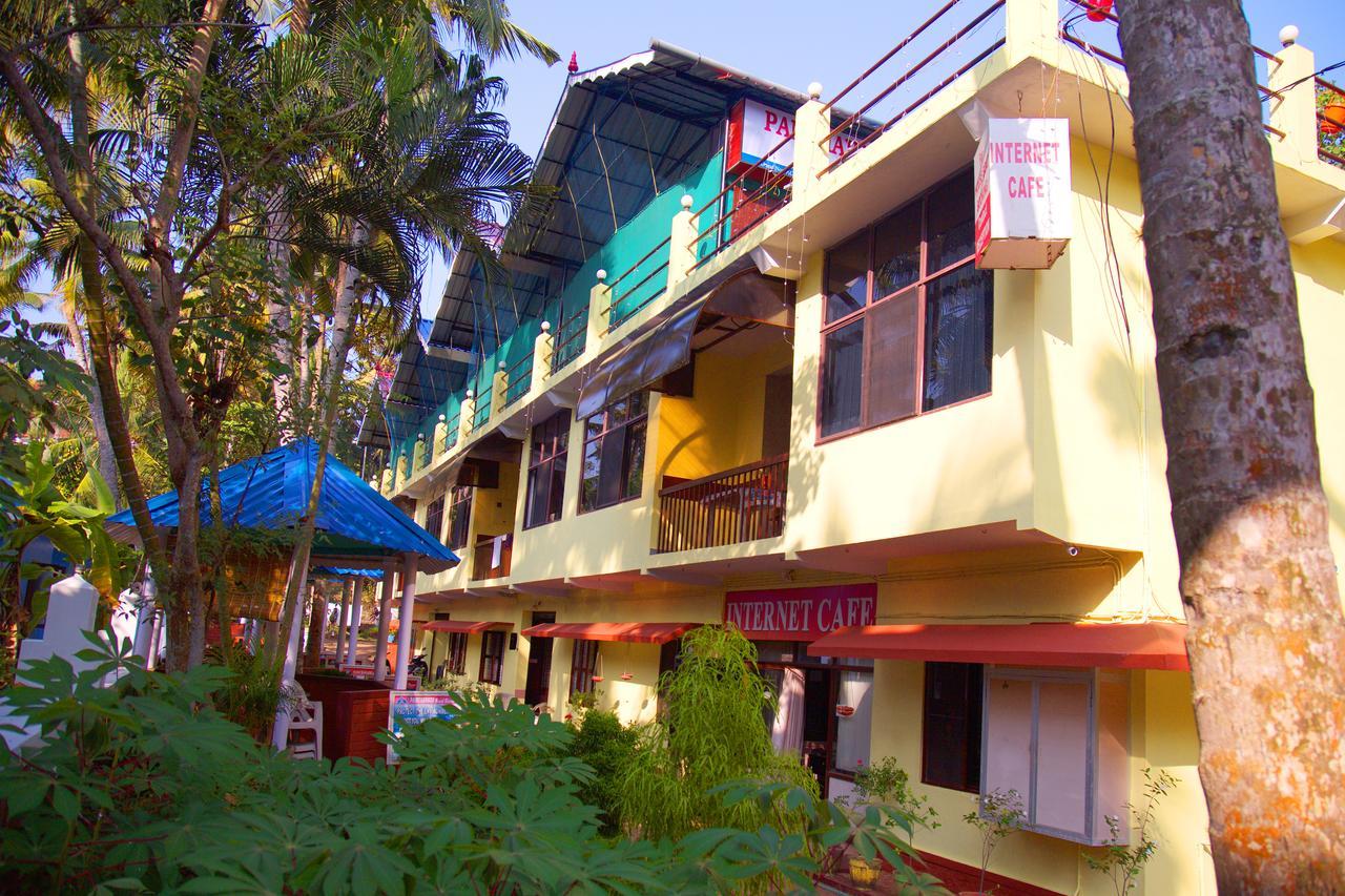 Panchavadi Ayurvedic Beach Resort Varkala Esterno foto