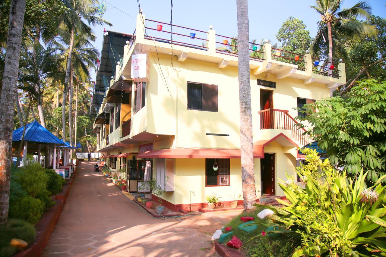 Panchavadi Ayurvedic Beach Resort Varkala Esterno foto